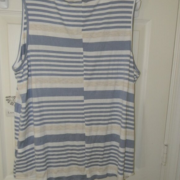 Late August Sleeveless Blue Striped Plus Sz 2X Tank Cami Comfy Soft Ltweight NWT - Picture 2 of 5